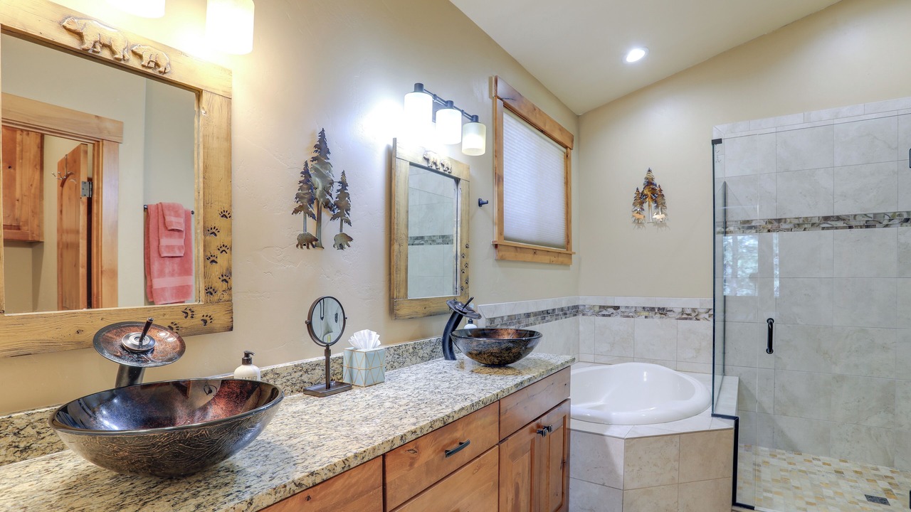 Photo of Bathroom in Twin Creek Village