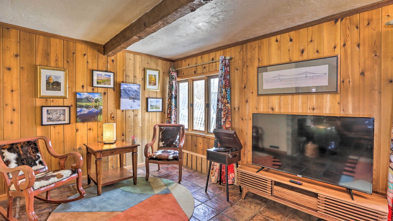 Photo of Bedroom in Twin Lakes