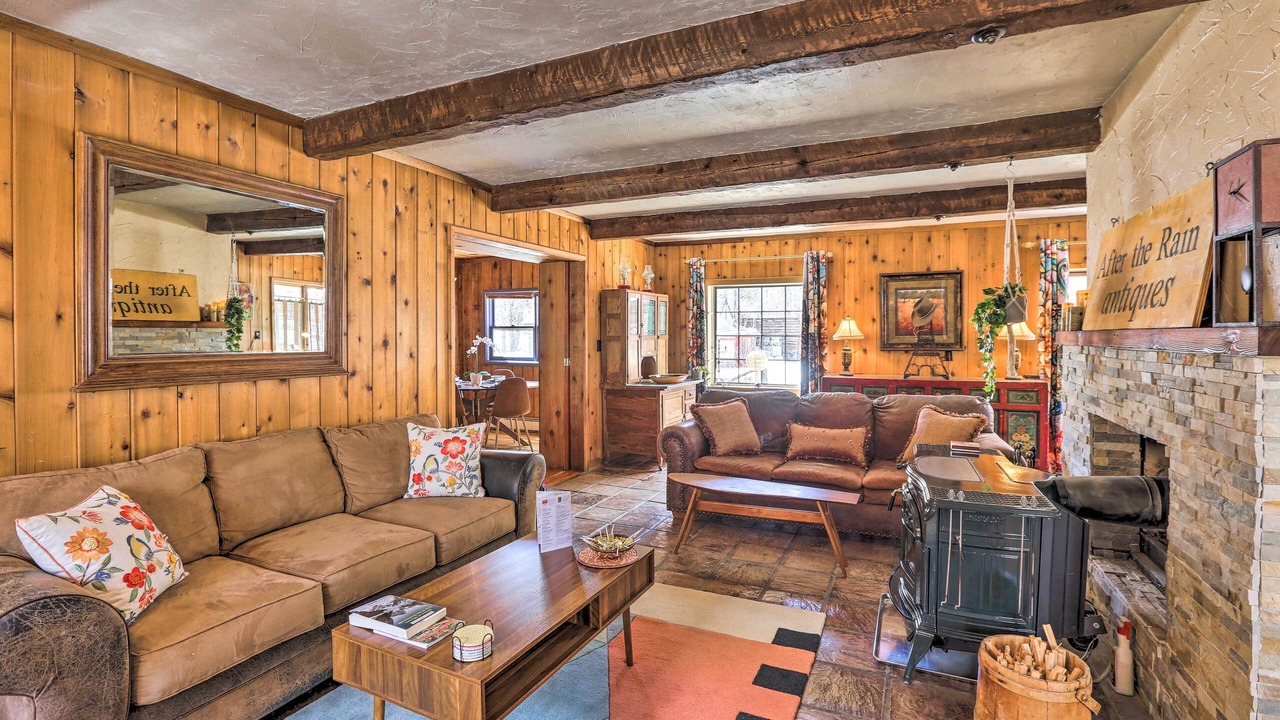 Photo of Bedroom in Twin Lakes