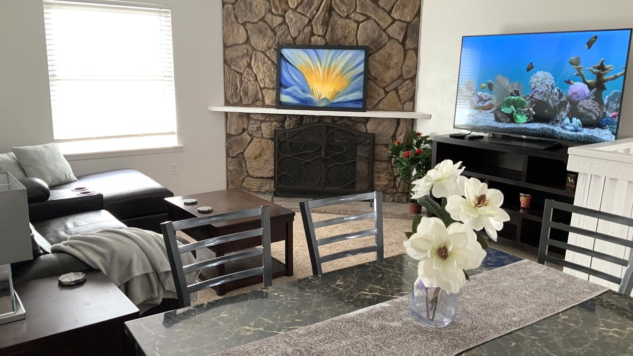 Photo of Livingroom in North Westminster
