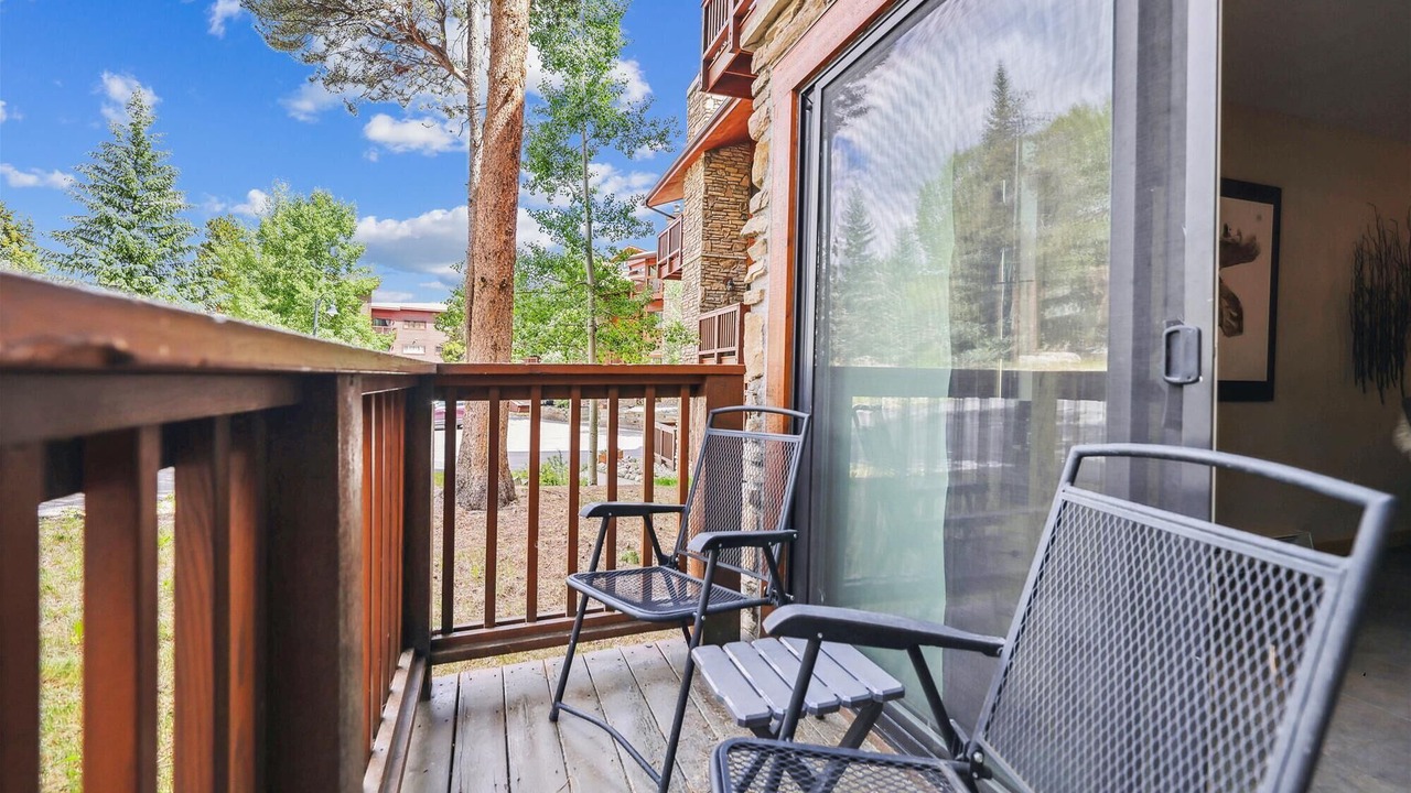 Photo of Patio Balcony in Four O'Clock
