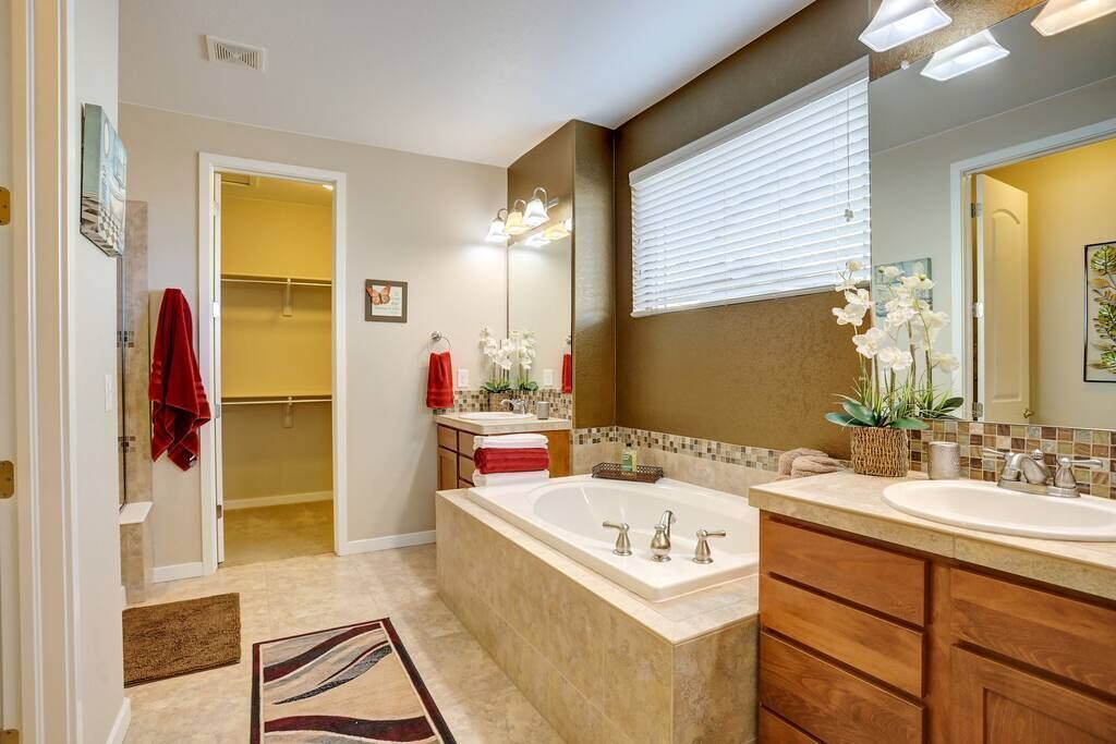 Photo of Bathroom in Commerce City