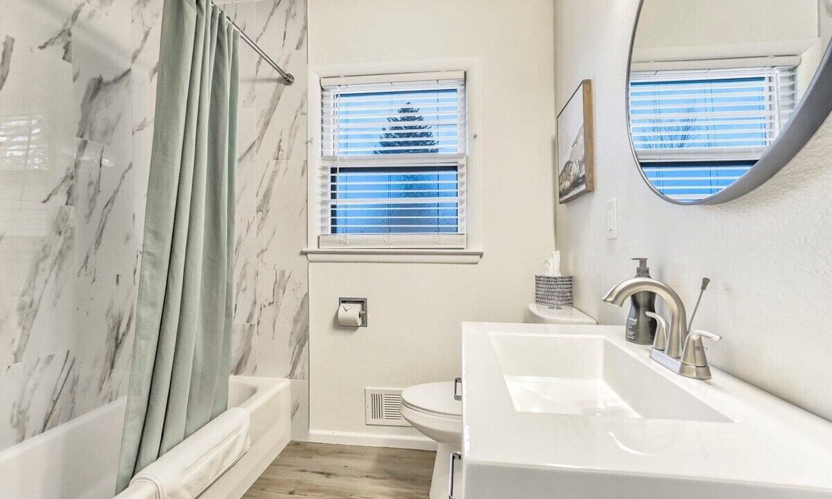 Photo of Bathroom in Broadmoor