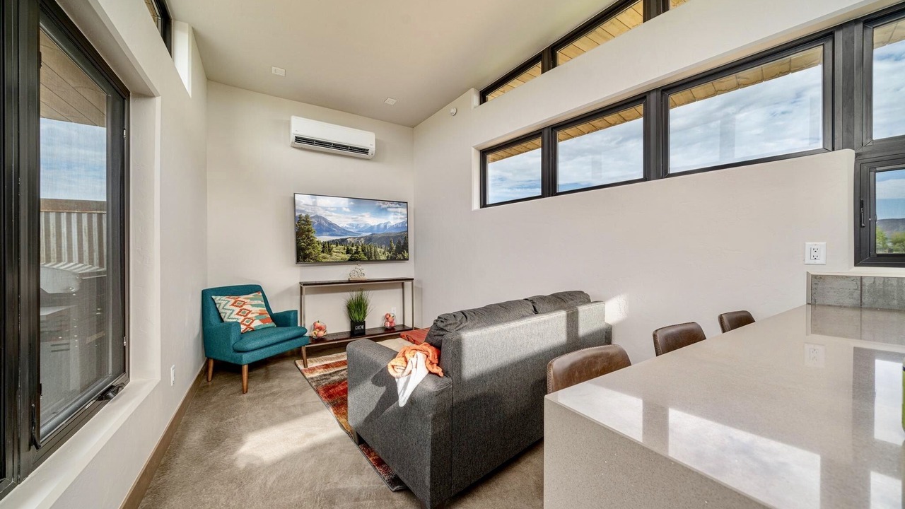 Photo of Livingroom in Clifton