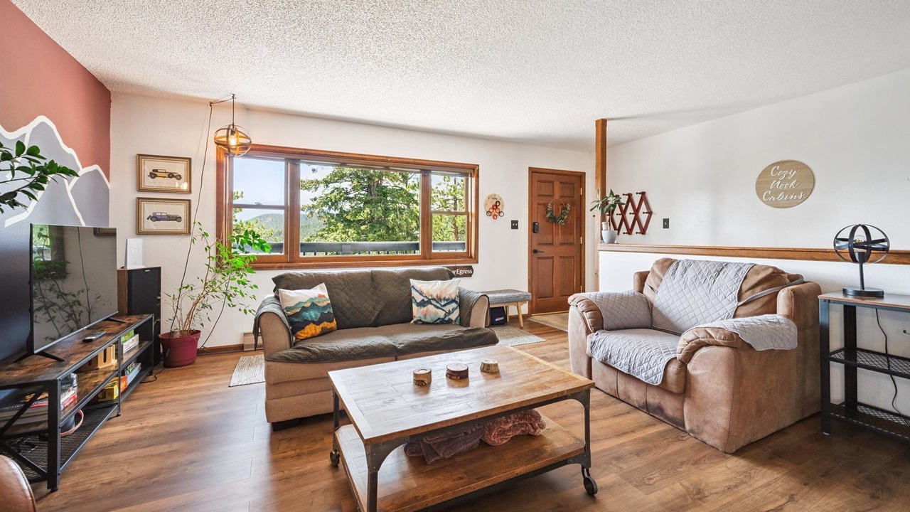 Photo of Livingroom in Bailey