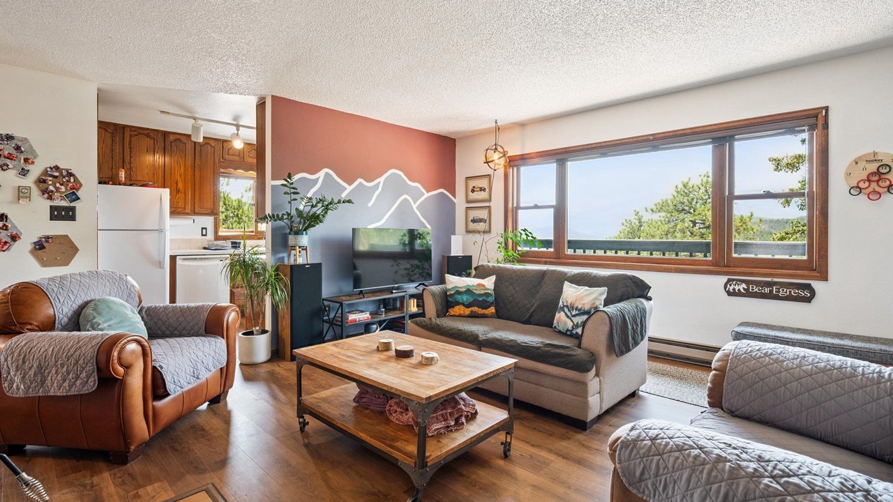 Photo of Livingroom in Bailey