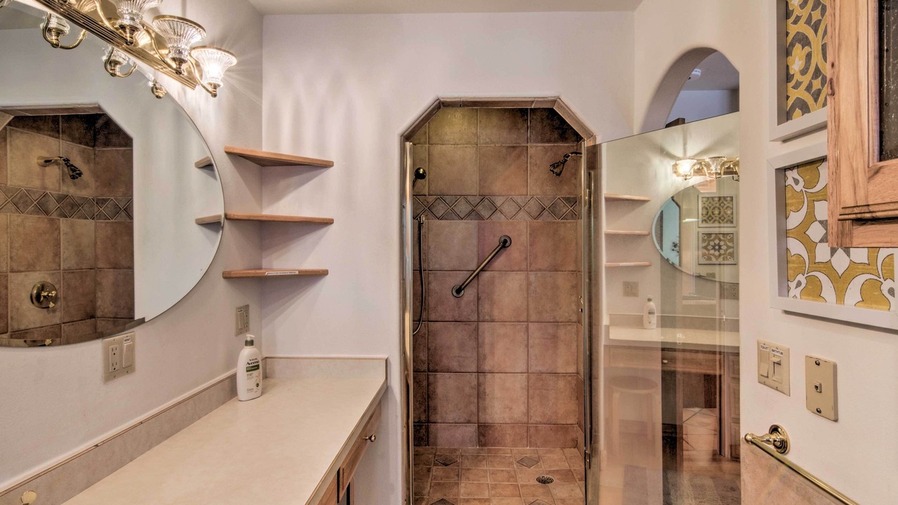 Photo of Bathroom in Buena Vista