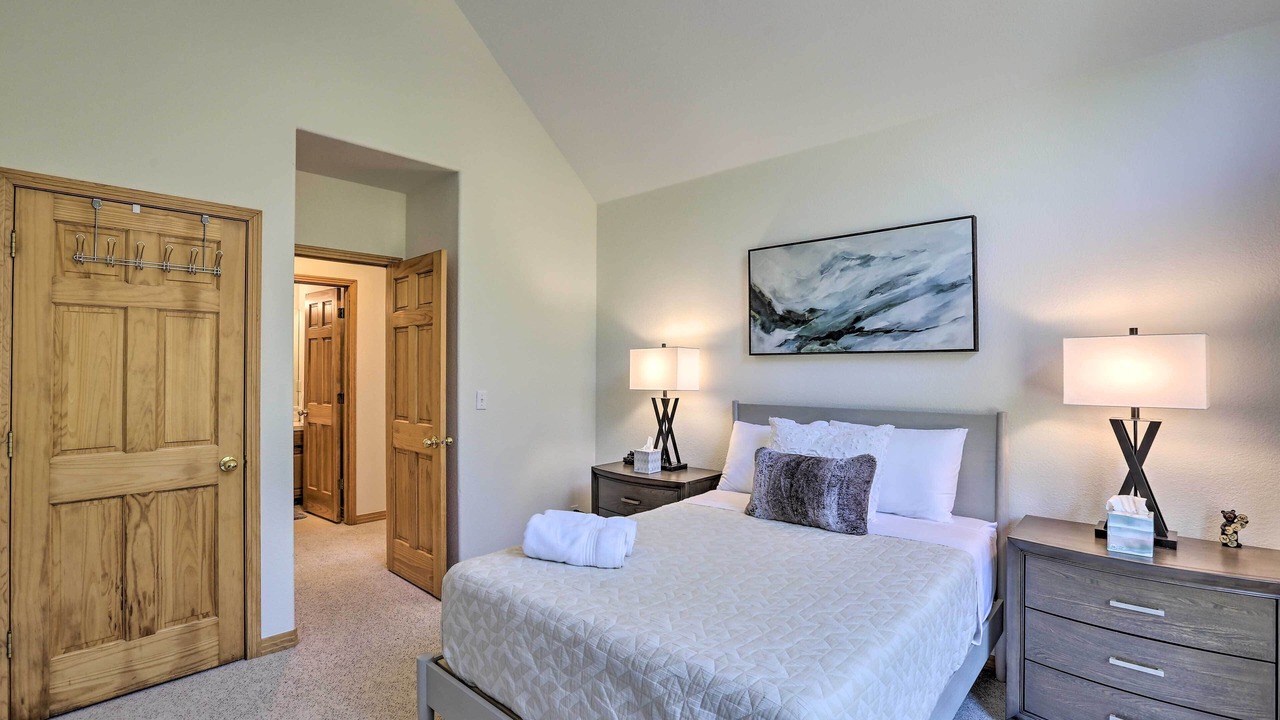 Photo of Bedroom in Evergreen