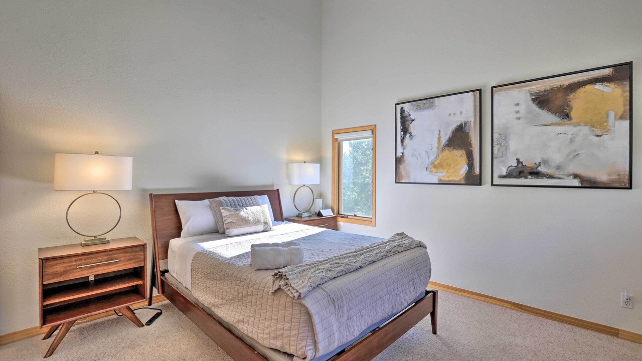 Photo of Bedroom in Evergreen