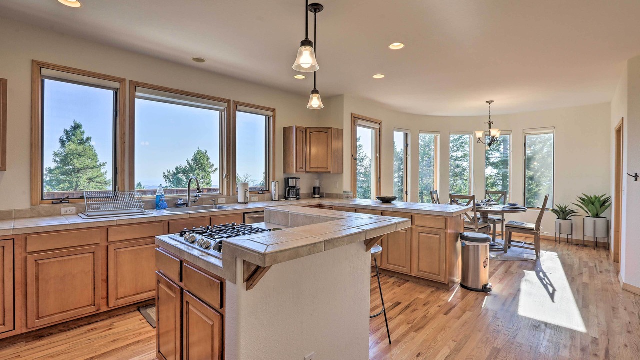Photo of Kitchen in Evergreen