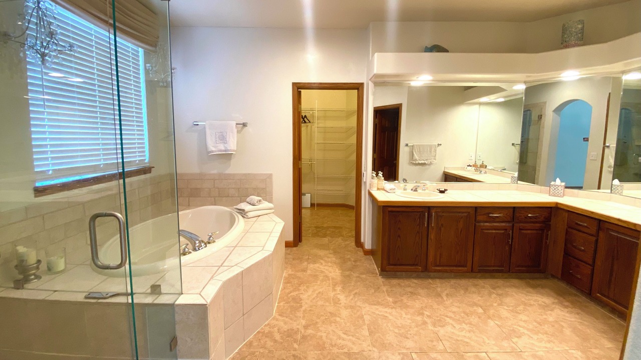 Photo of Bathroom in Castle Pines North