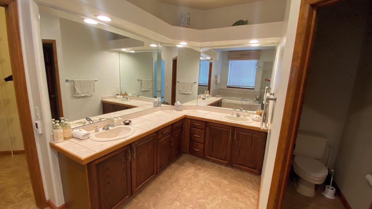 Photo of Bathroom in Castle Pines North