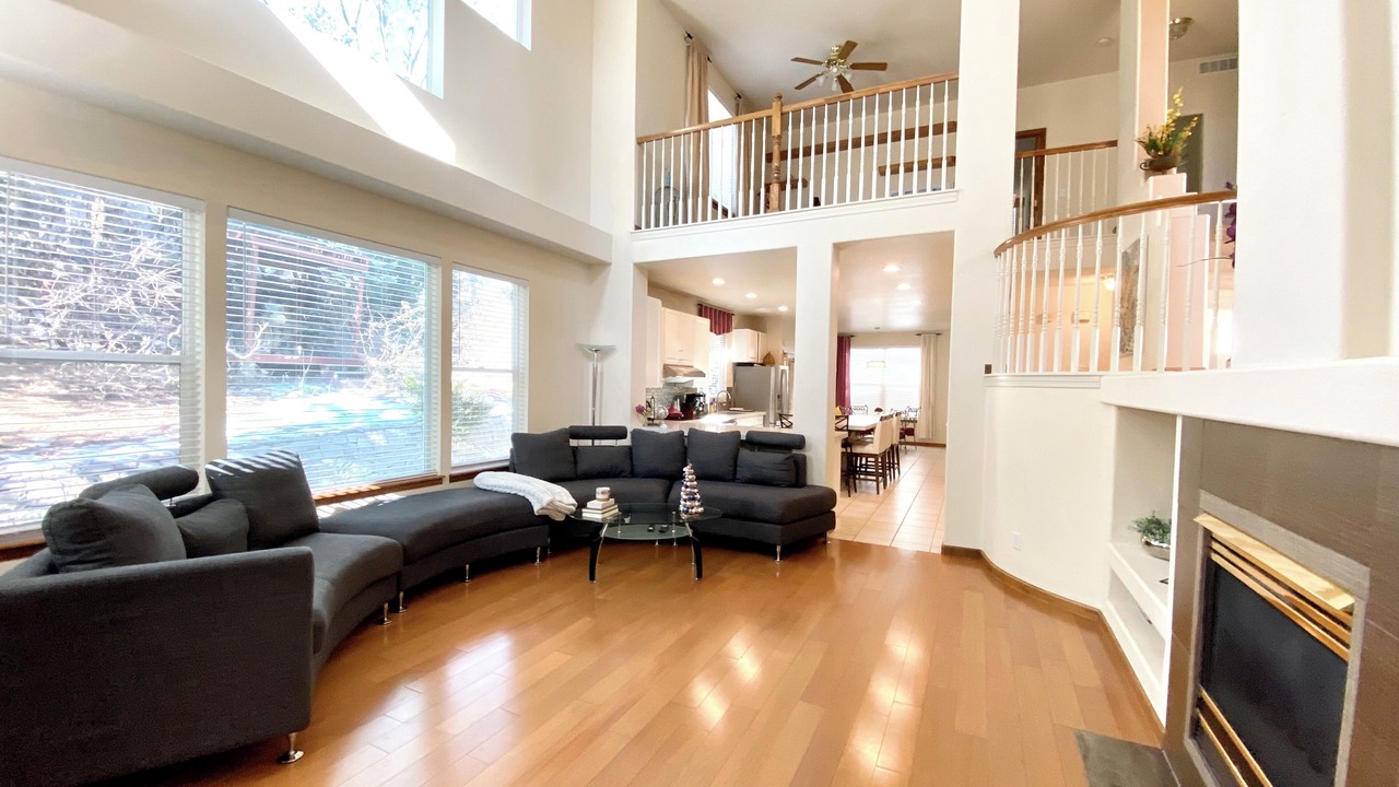 Photo of Livingroom in Castle Pines North