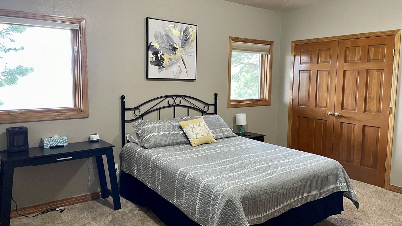 Photo of Bedroom in Golden