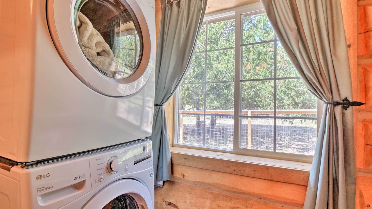 Photo of Bedroom in Warm Springs