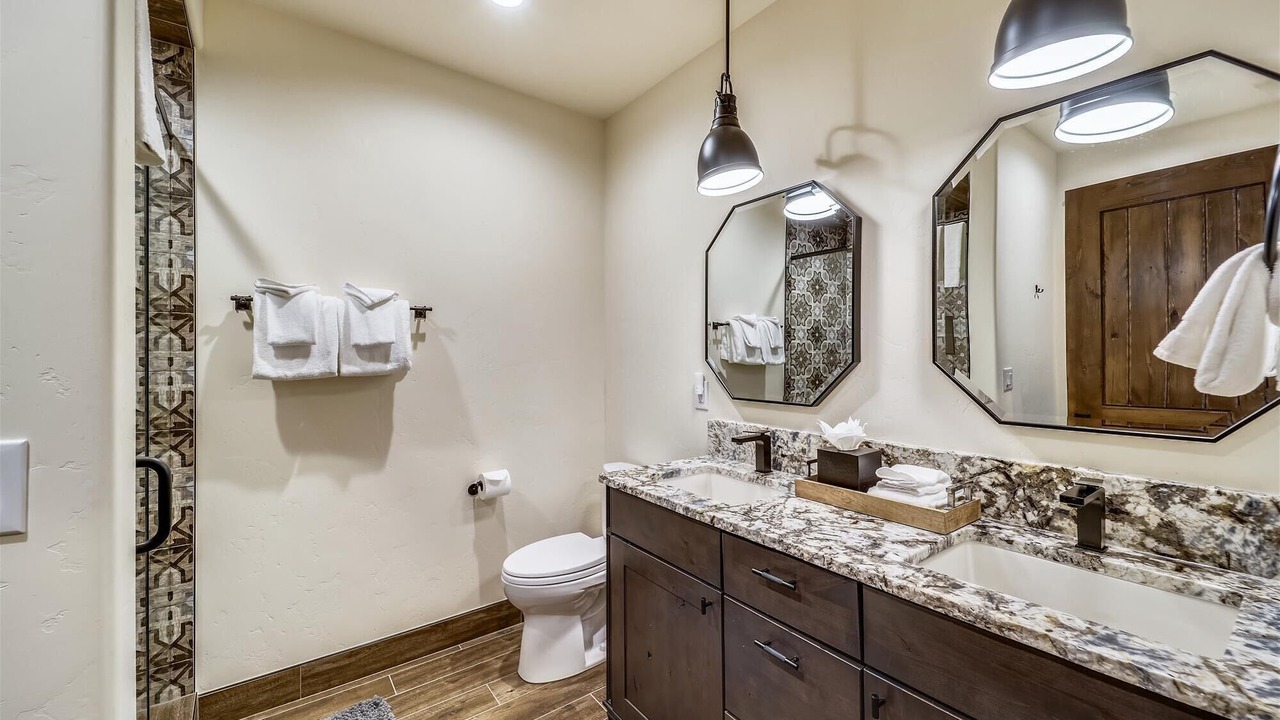 Photo of Bathroom in Forest Hills