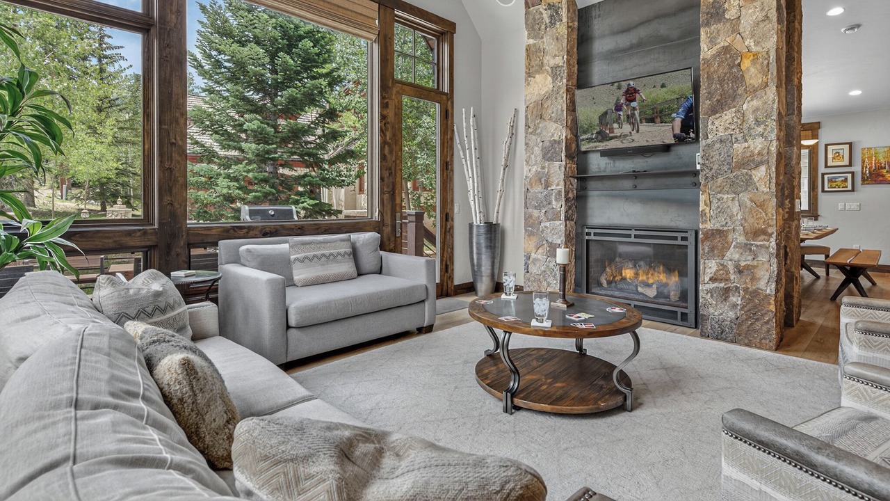 Photo of Livingroom in Boulder Ridge