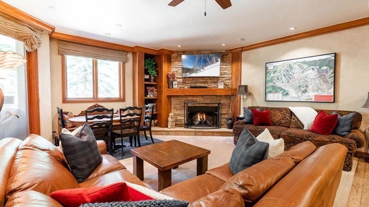 Photo of Livingroom in Beaver Creek