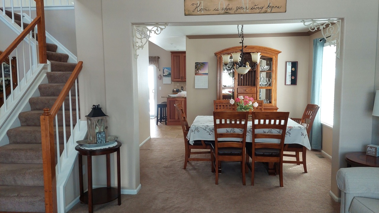 Photo of Livingroom in Gleneagle