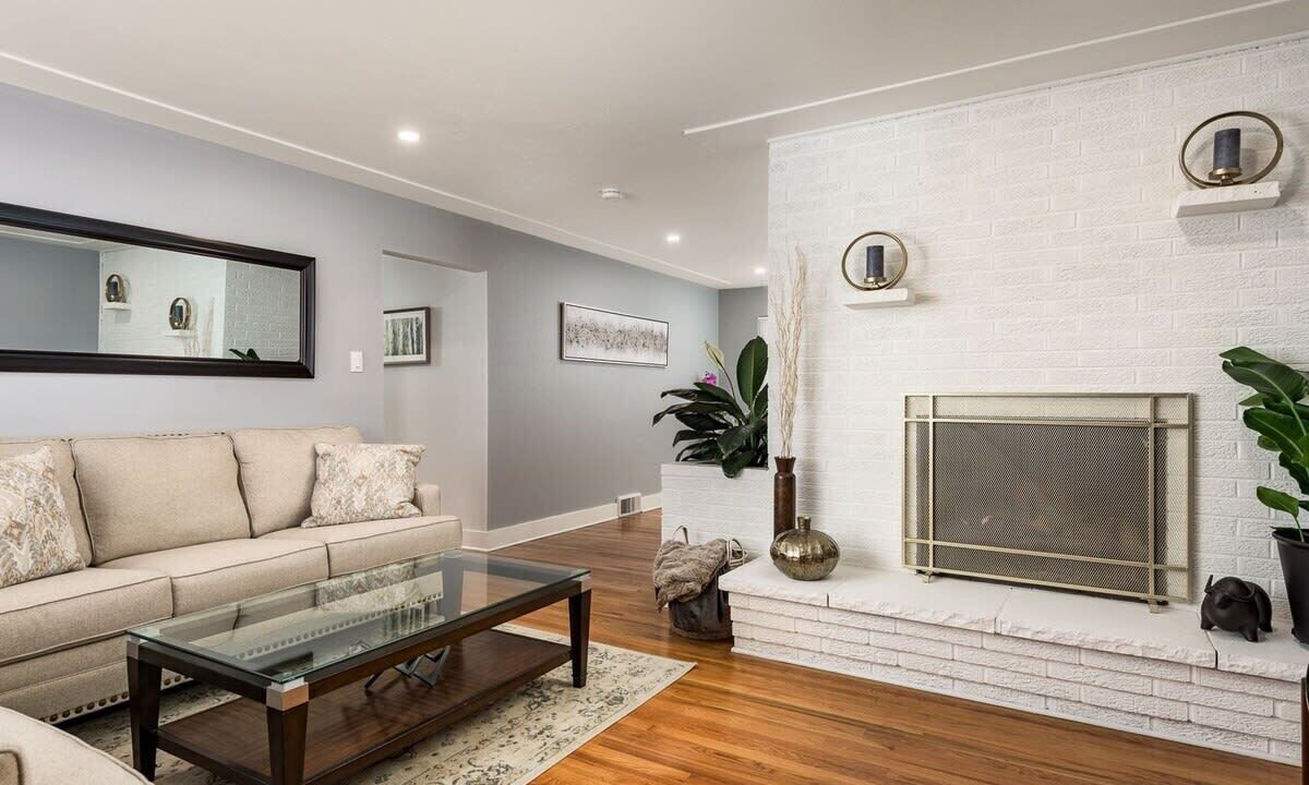 Photo of Livingroom in Lamar Heights Area