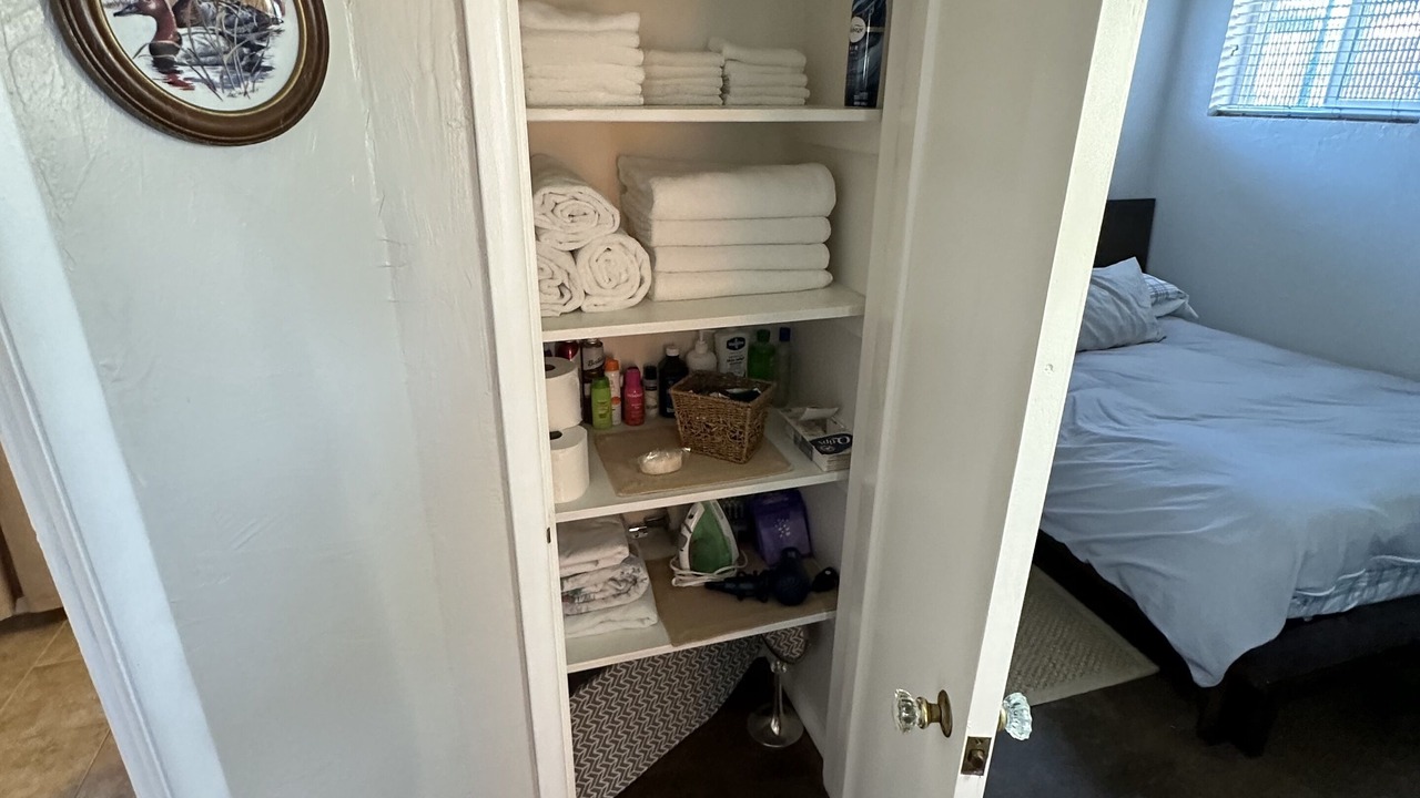 Photo of Bedroom in Edgewater