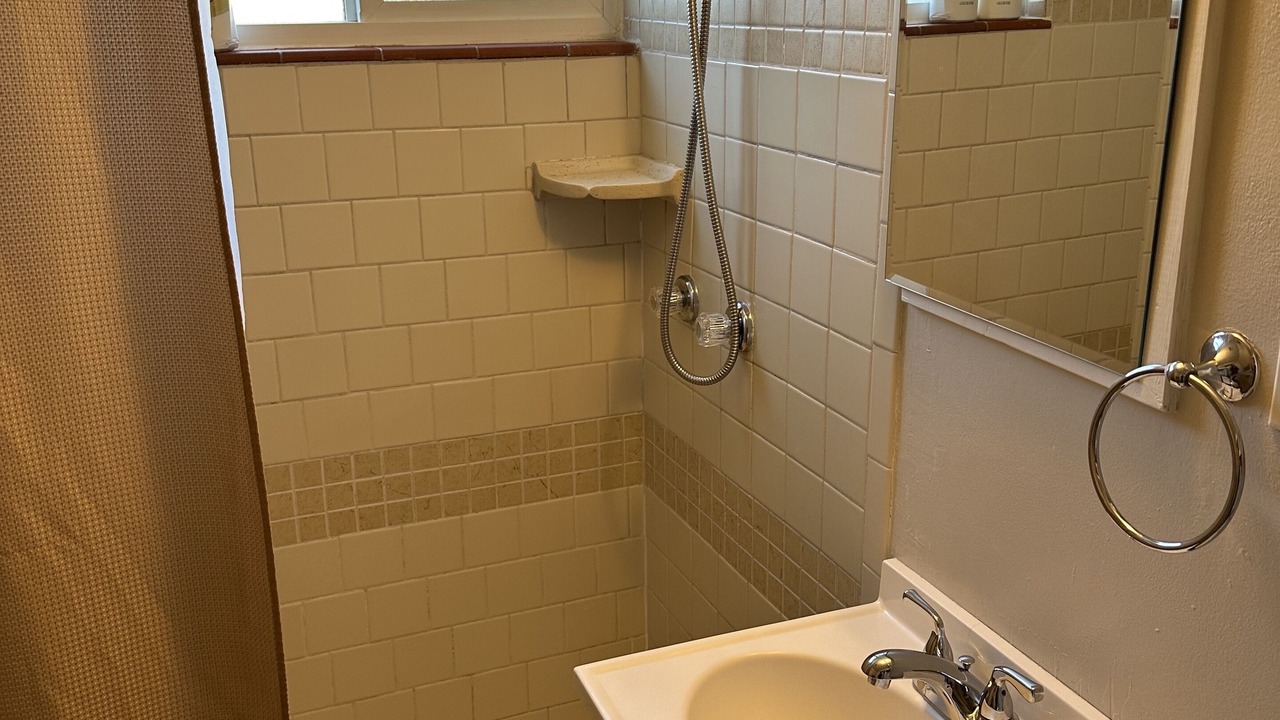 Photo of Bathroom in Edgewater