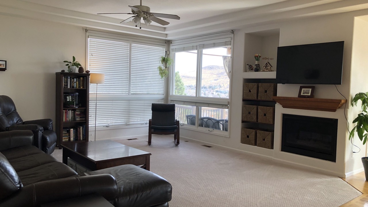 Photo of Livingroom in Canyon Point And Trip Ranch