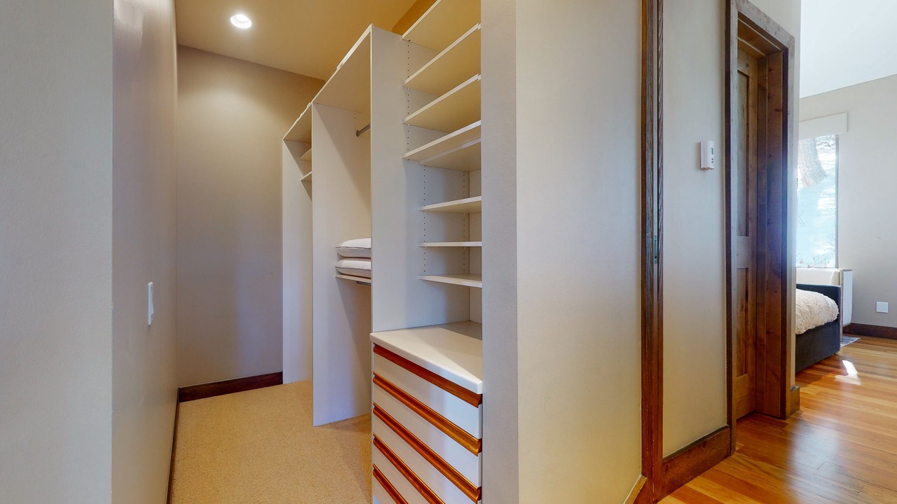 Photo of Bedroom in Edwards