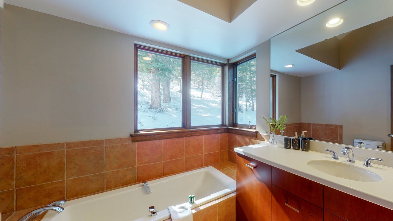 Photo of Bathroom in Edwards