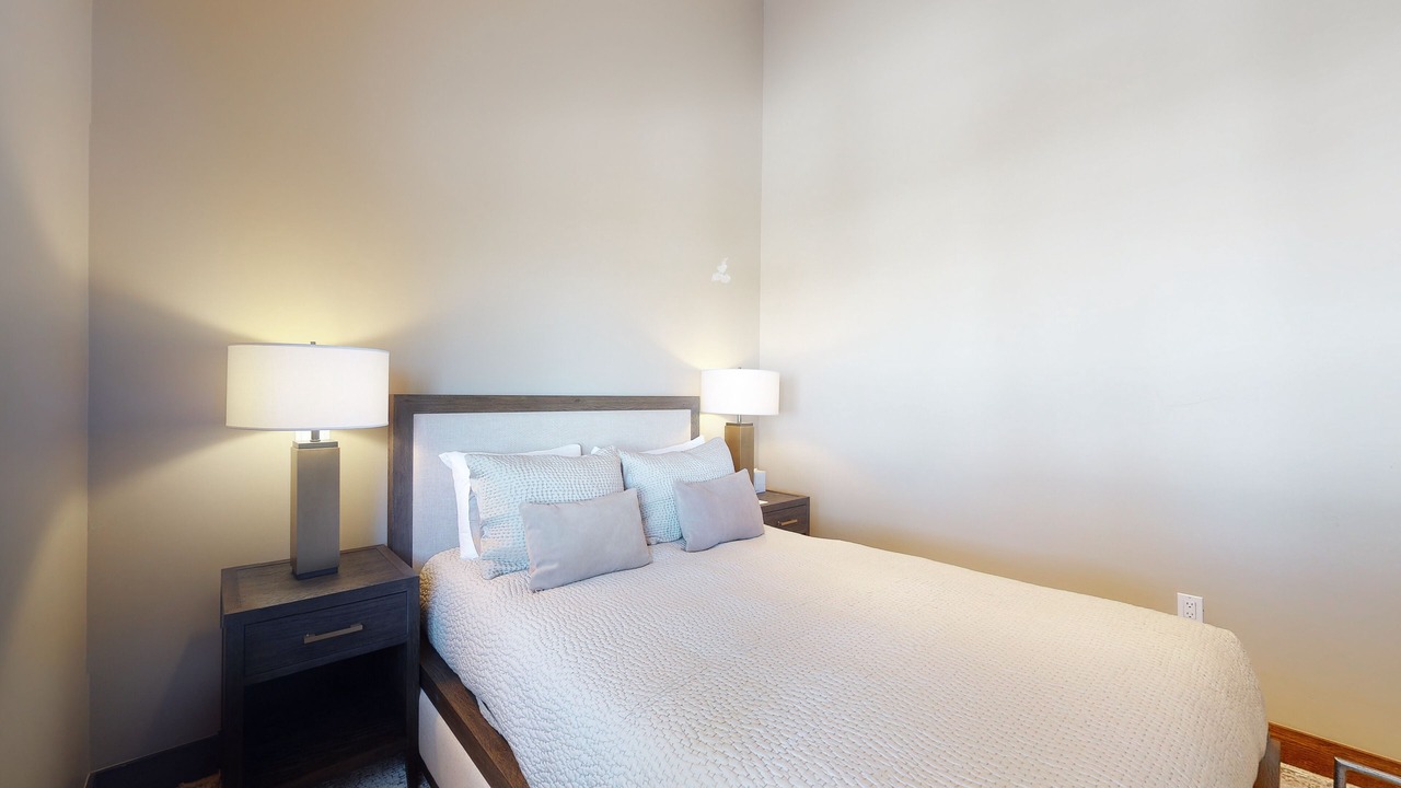 Photo of Bedroom in Edwards