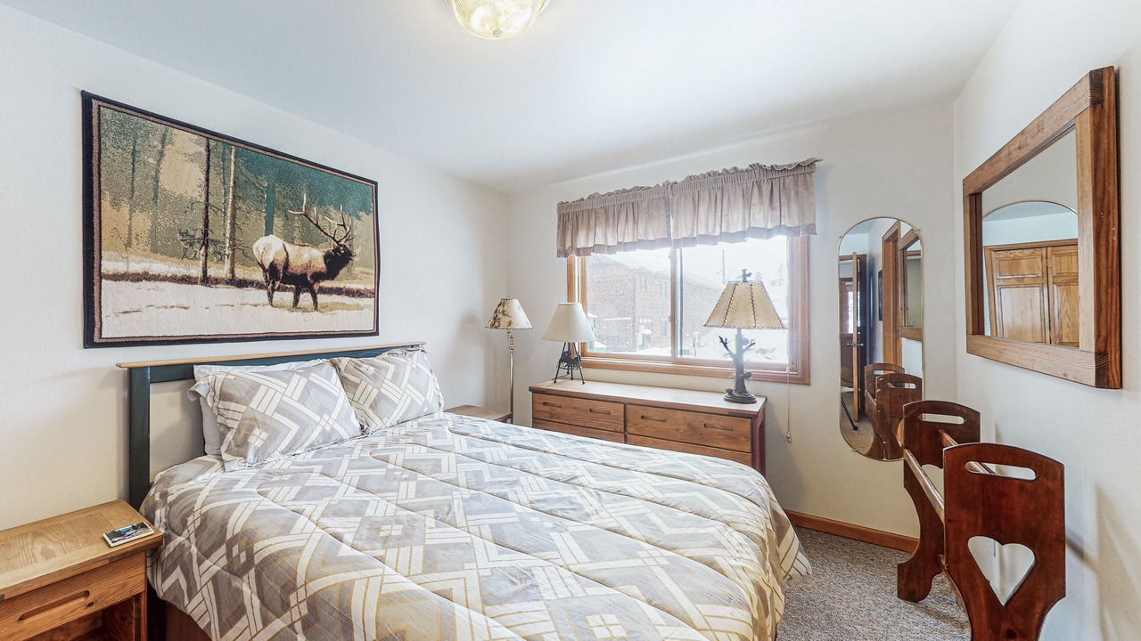 Photo of Bedroom in Grand Lake