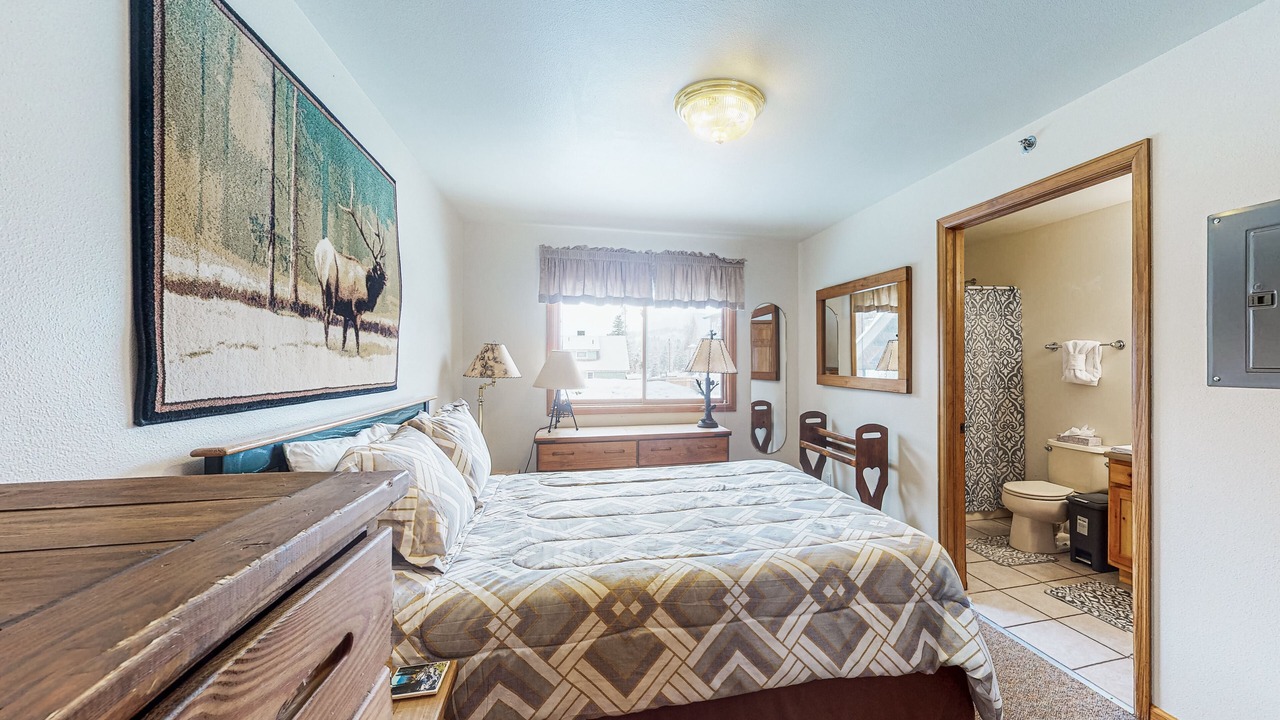 Photo of Bedroom in Grand Lake