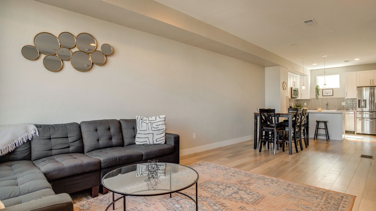 Photo of Livingroom in West Colfax