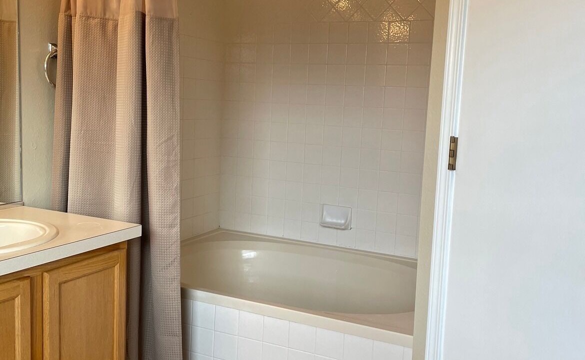 Photo of Bathroom in Cheyenne Meadows
