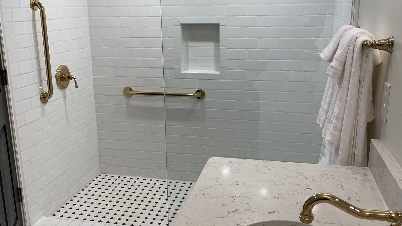 Photo of Bathroom in Silverton
