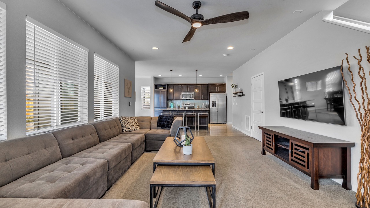 Photo of Livingroom in Parker