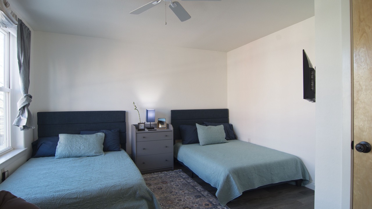Photo of Bedroom in North Broadway - Holiday