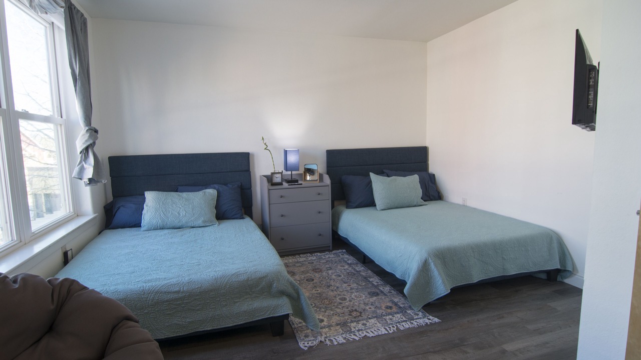 Photo of Bedroom in North Broadway - Holiday