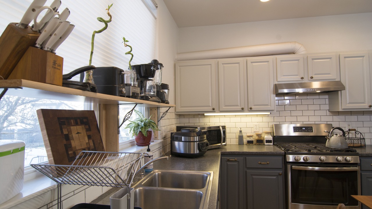 Photo of Kitchen in North Broadway - Holiday