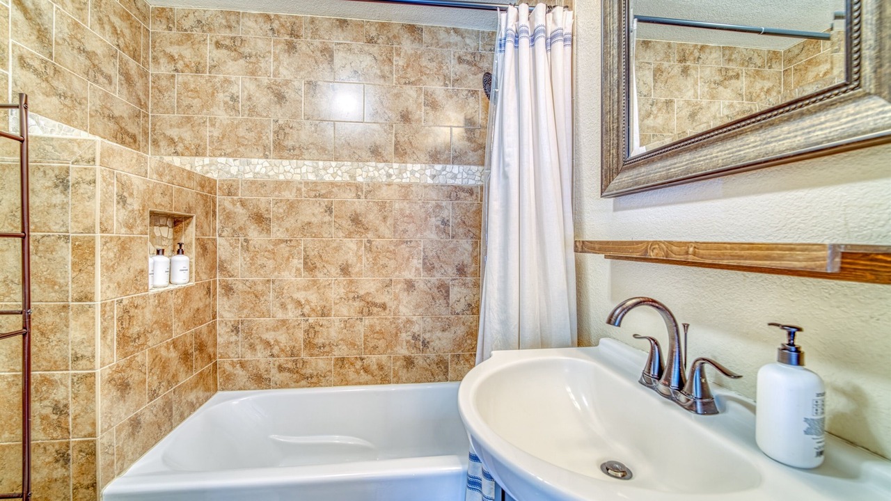 Photo of Bathroom in Green Mountain Falls