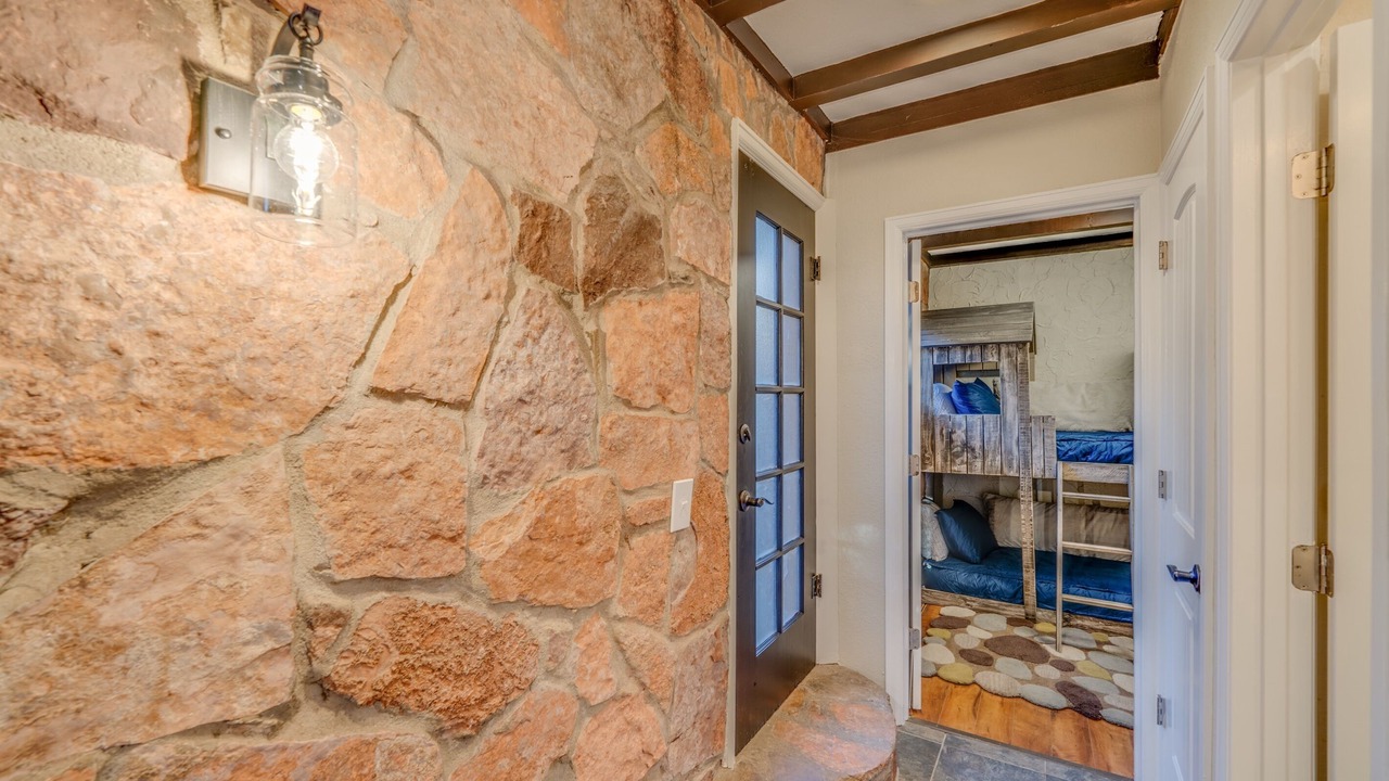 Photo of Livingroom in Green Mountain Falls