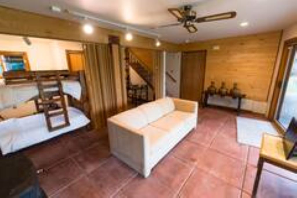 Photo of Livingroom in Redstone