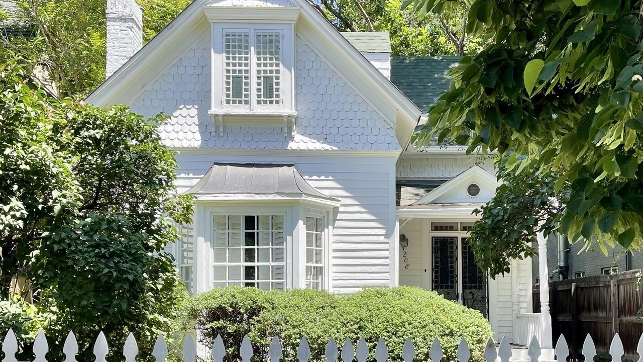 Photo of Outdoor in Capitol Hill