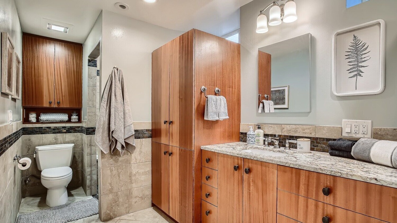 Photo of Bathroom in Congress Park