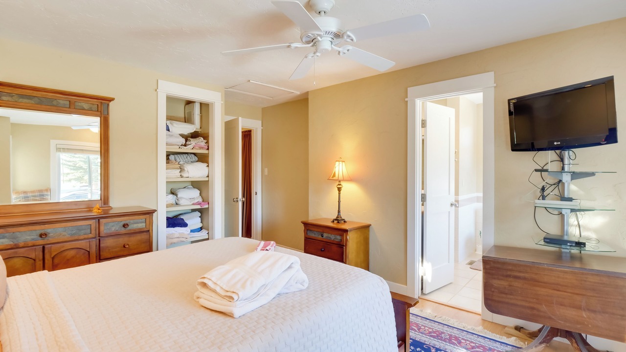 Photo of Bedroom in Leadville North