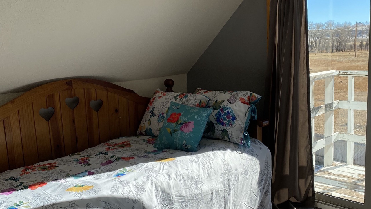 Photo of Bedroom in Del Norte