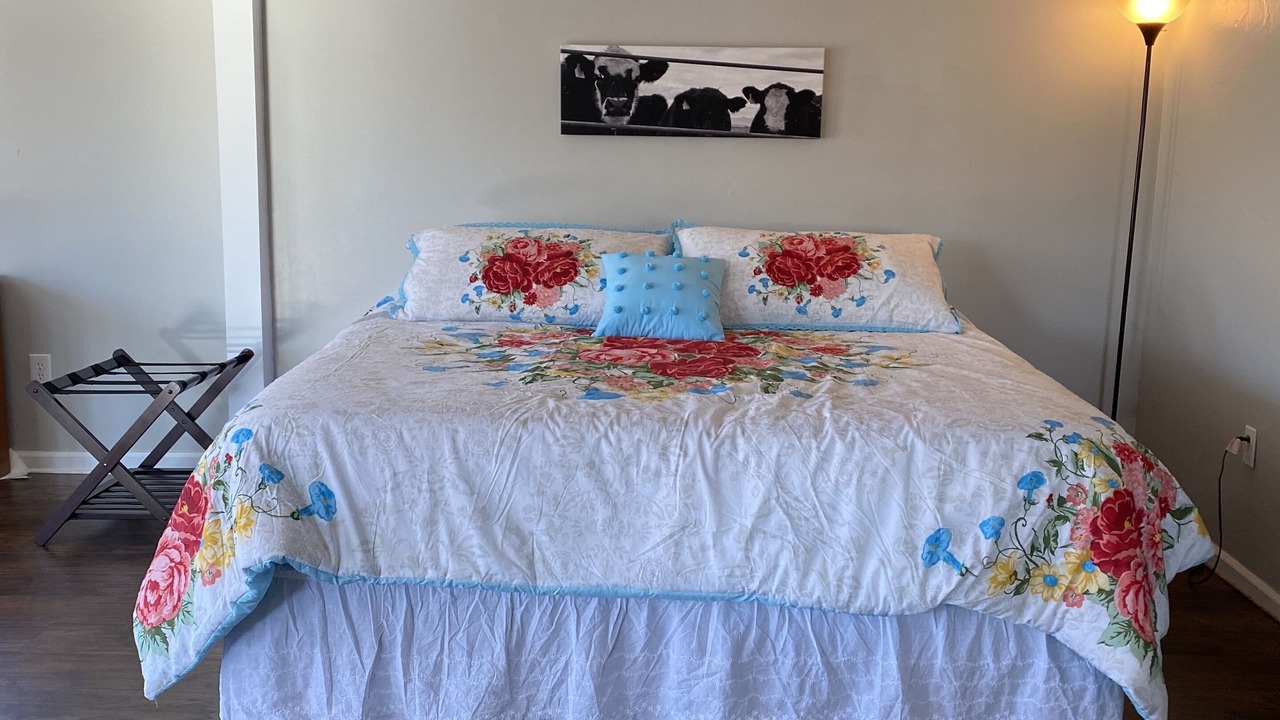 Photo of Bedroom in Del Norte