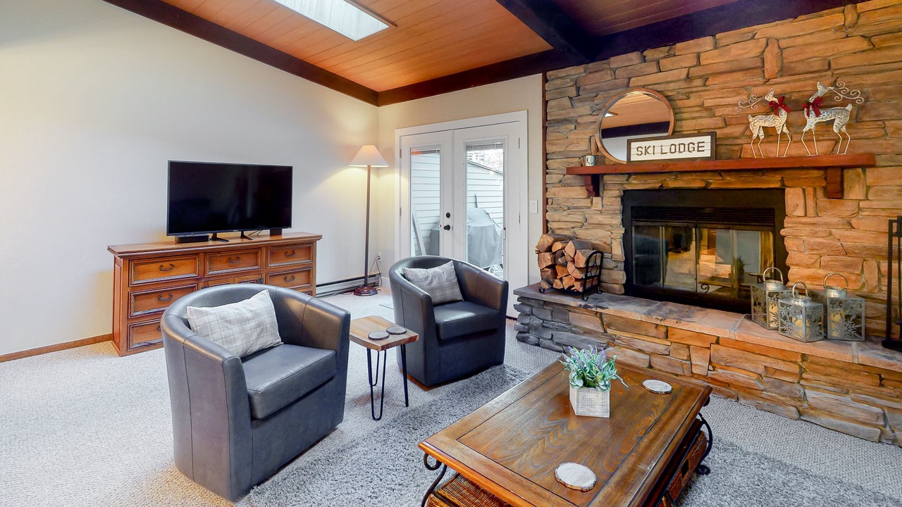 Photo of Livingroom in Intermountain