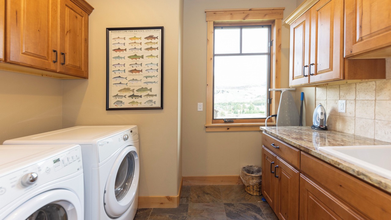 Photo of Bedroom in Three Peaks
