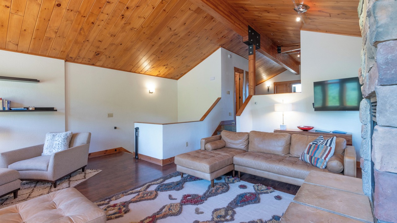 Photo of Livingroom in Crested Butte South
